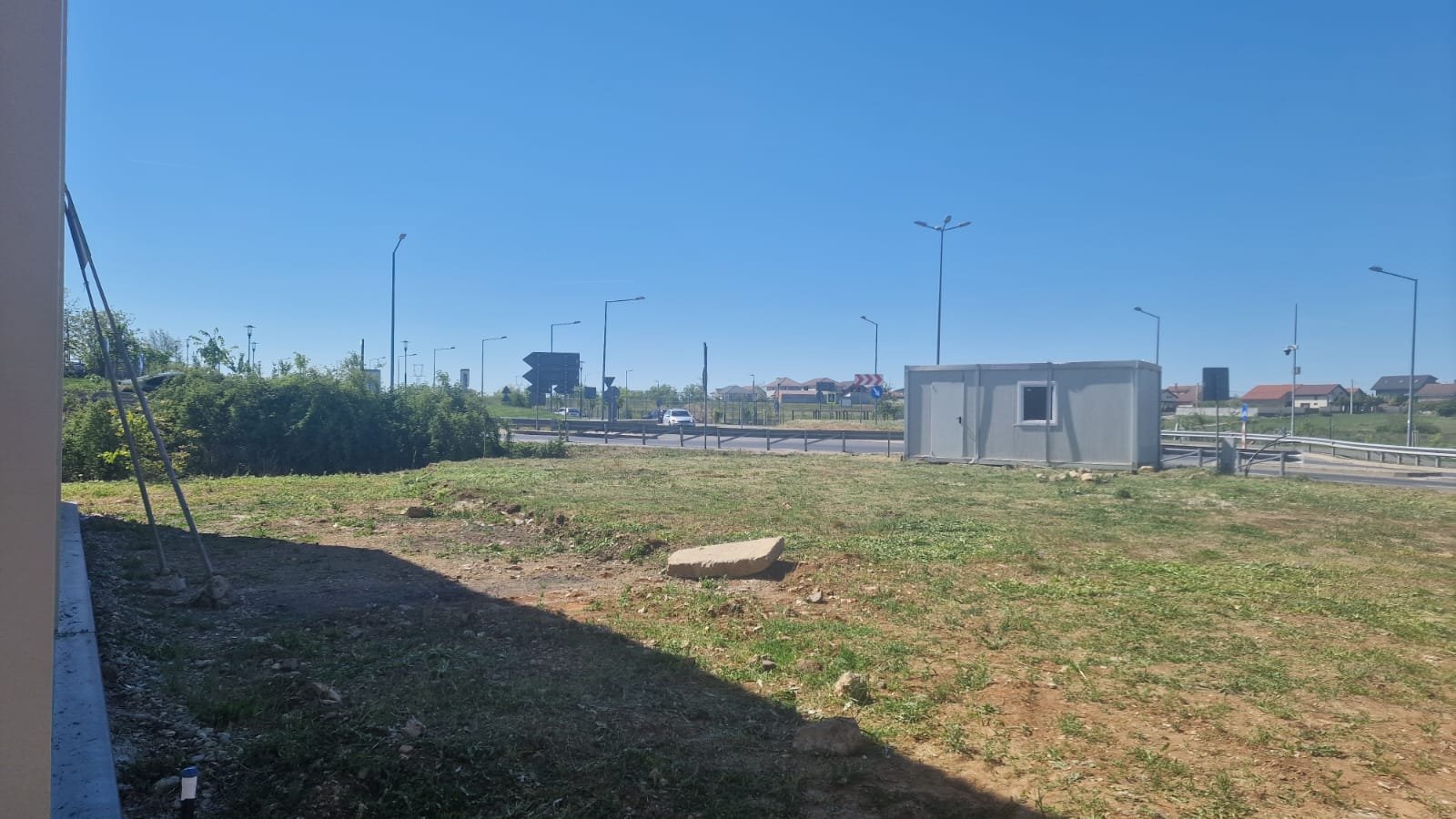 Teren închiriat + container in Oradea, lângă centură, acces TIR