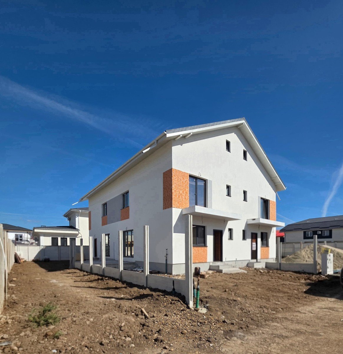 Vila de Vanzare P+1+M